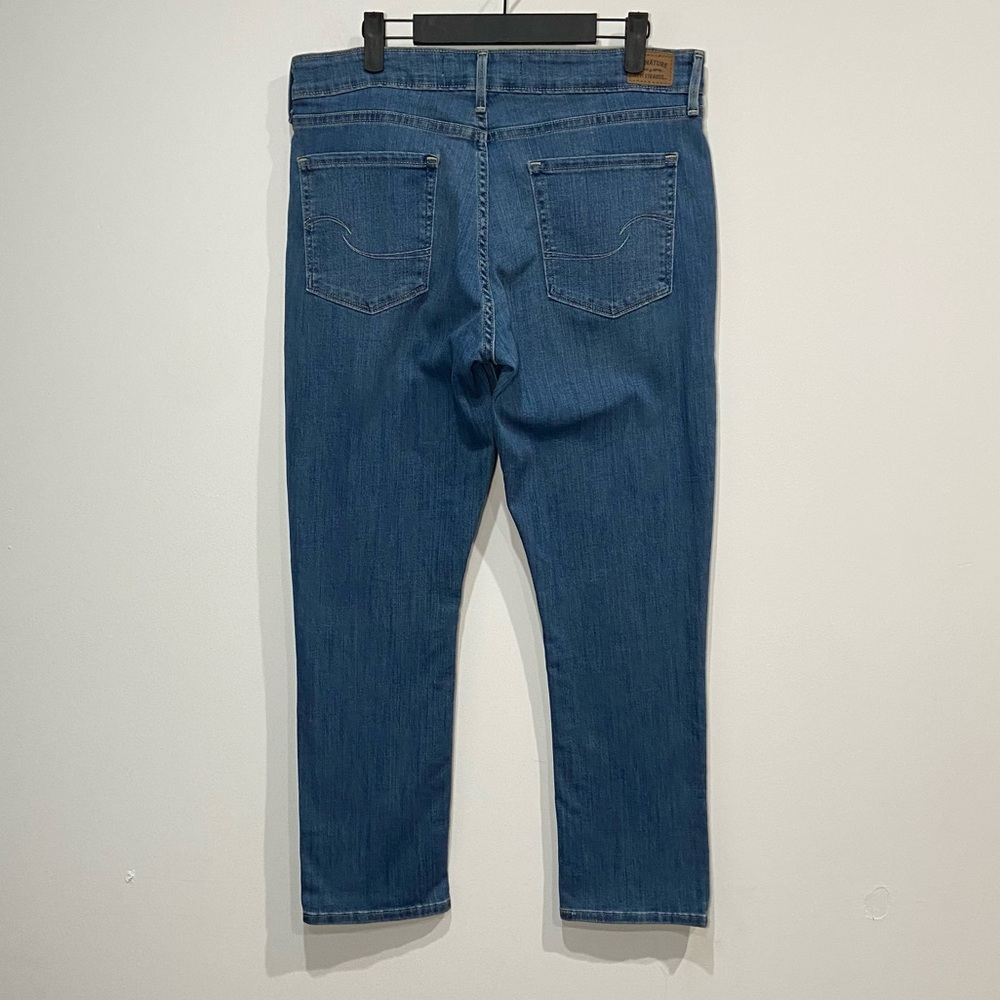 Levi's Women's Medium Wash Med Rise Slim Jeans Size 14S - Picture 10 of 13